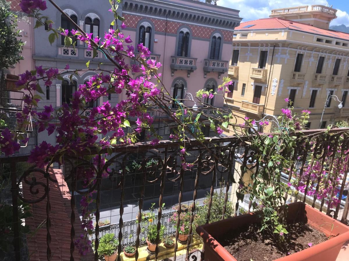 Salerno B&B In Centro Екстериор снимка