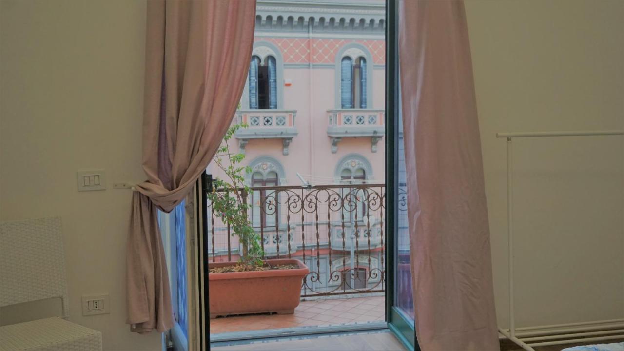 Salerno B&B In Centro Екстериор снимка